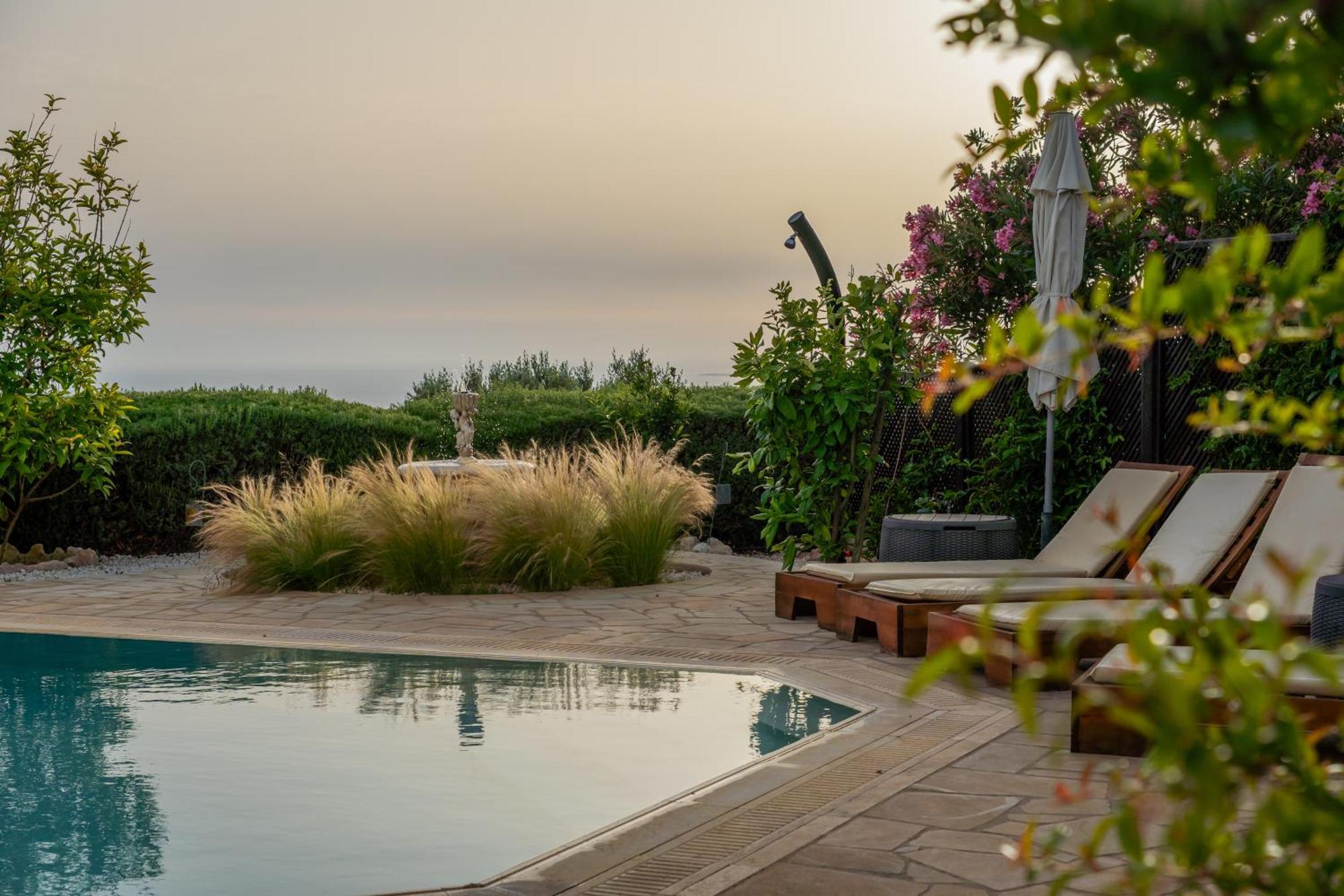 Villa Panorama - Stunning Views In Villa With Hot Tub, Pool, Garden Kouklia Eksteriør bilde